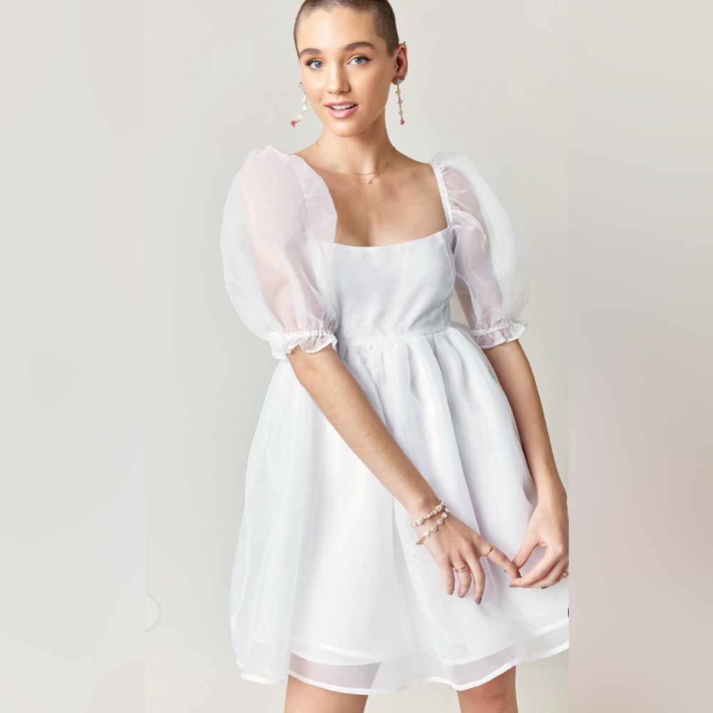 Francesca's NWT Ina Puff Sleeve Mini Dress - White